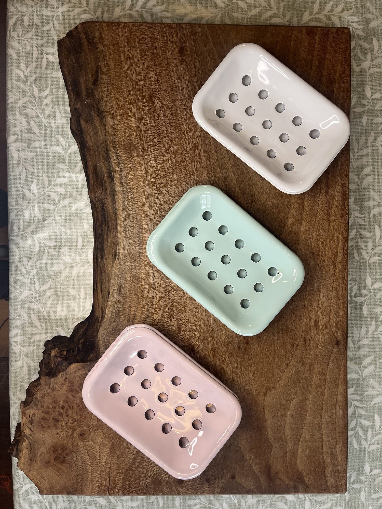 Enamel Soap Dishes