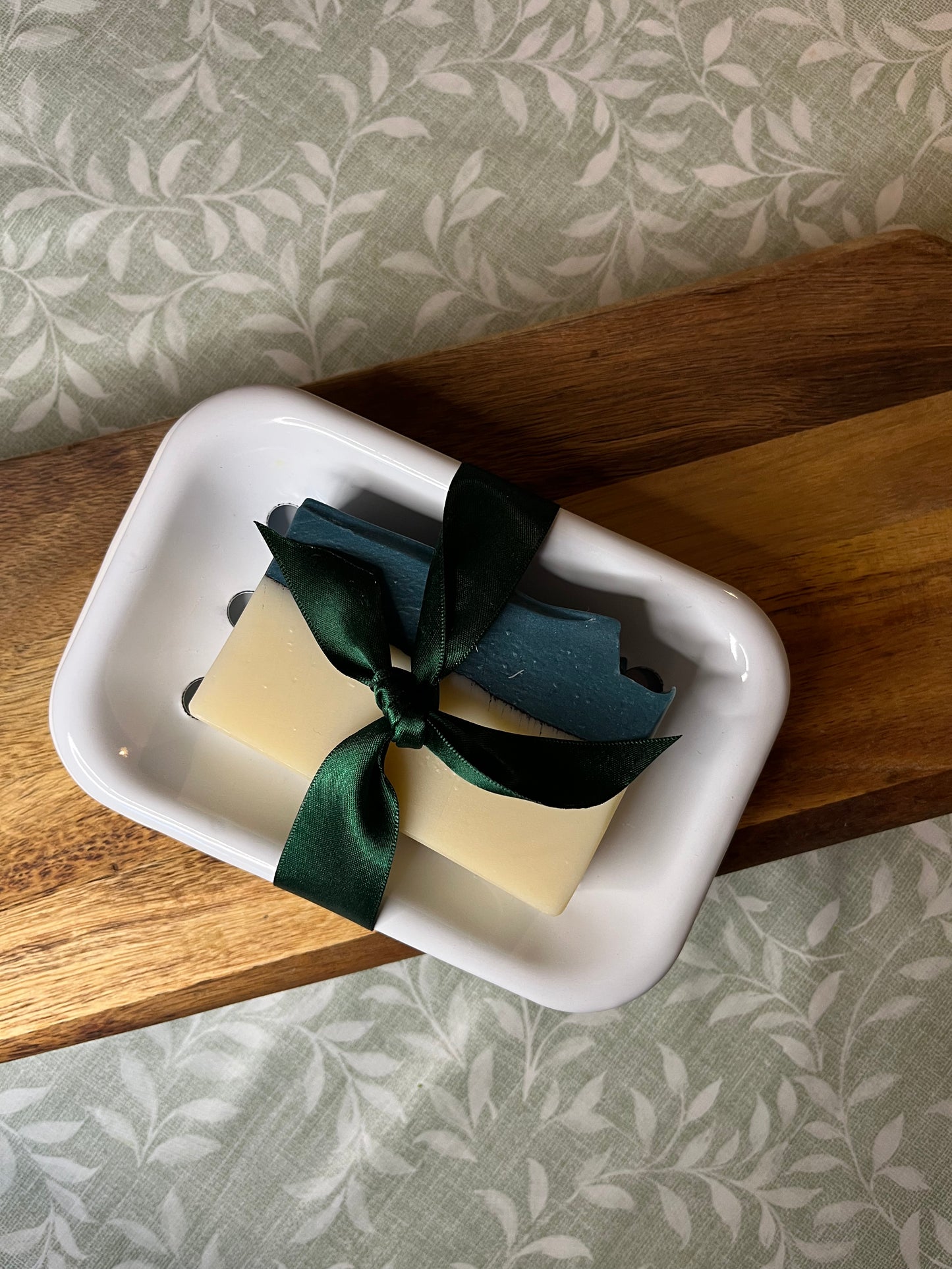 Soap with Enamel Soap Dish - Beira Memories & White Soap Dish